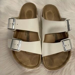 BIRKENSTOCK Arizona Buckle Leather Sandals 38